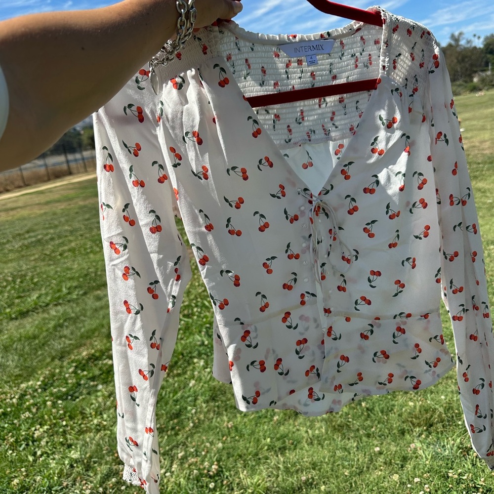 Intermix Cherry Top - image 2